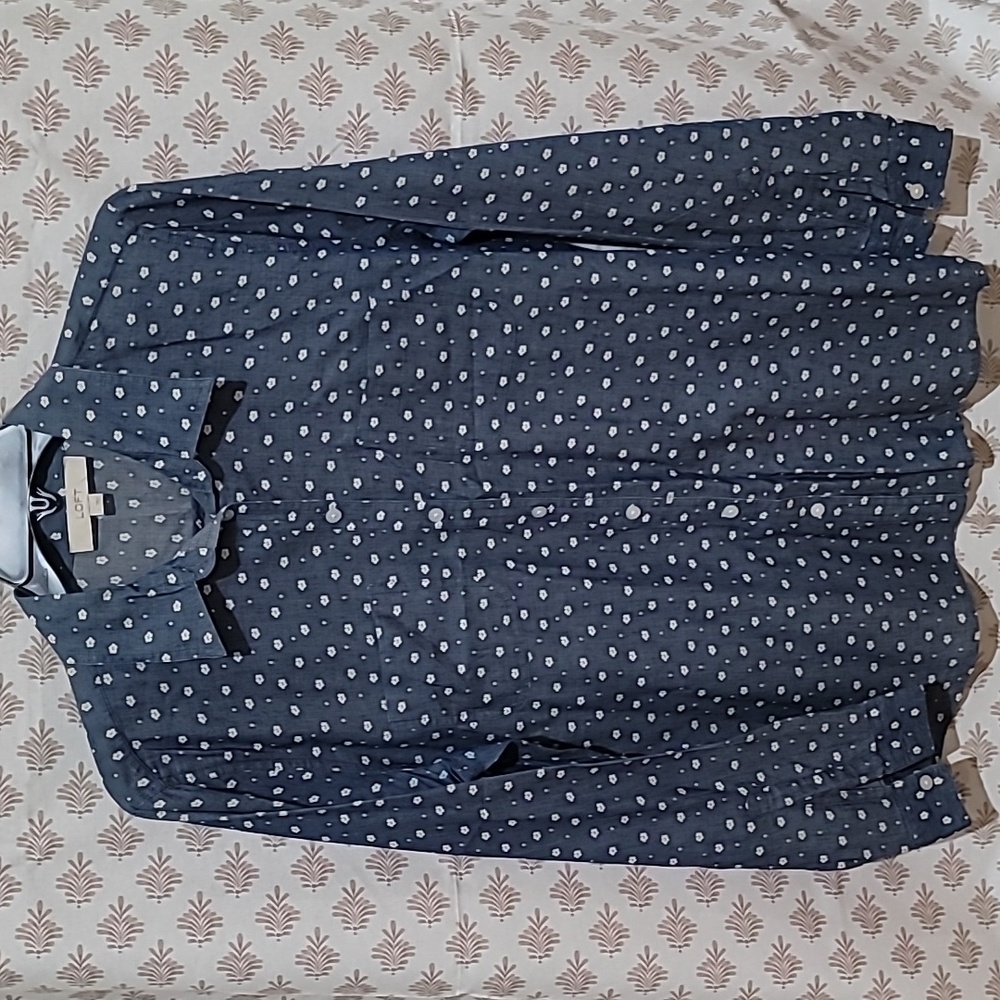 EUC- Loft button down shirt